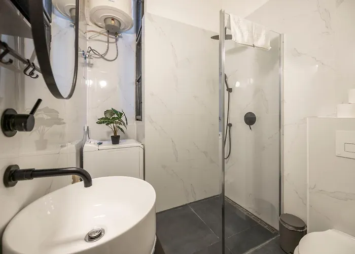 Bp Superior With 2bedrm, 2bathroom Budapest