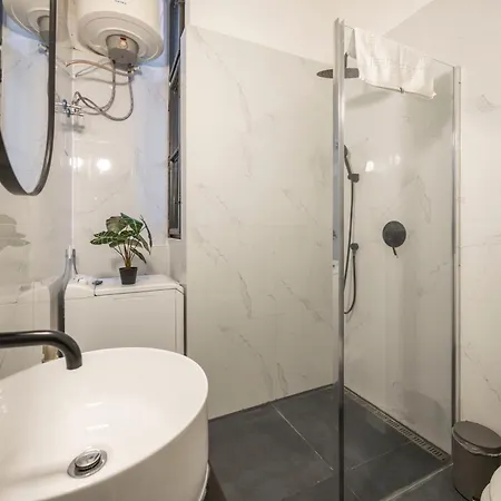 Bp Superior With 2bedrm, 2bathroom Budapest