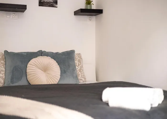 Bp Superior With 2bedrm, 2bathroom *